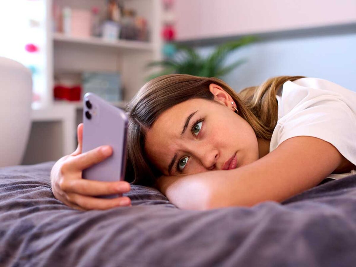 ¿Pasas horas viendo videos cortos? ¡Tu cerebro podría estar en peligro!